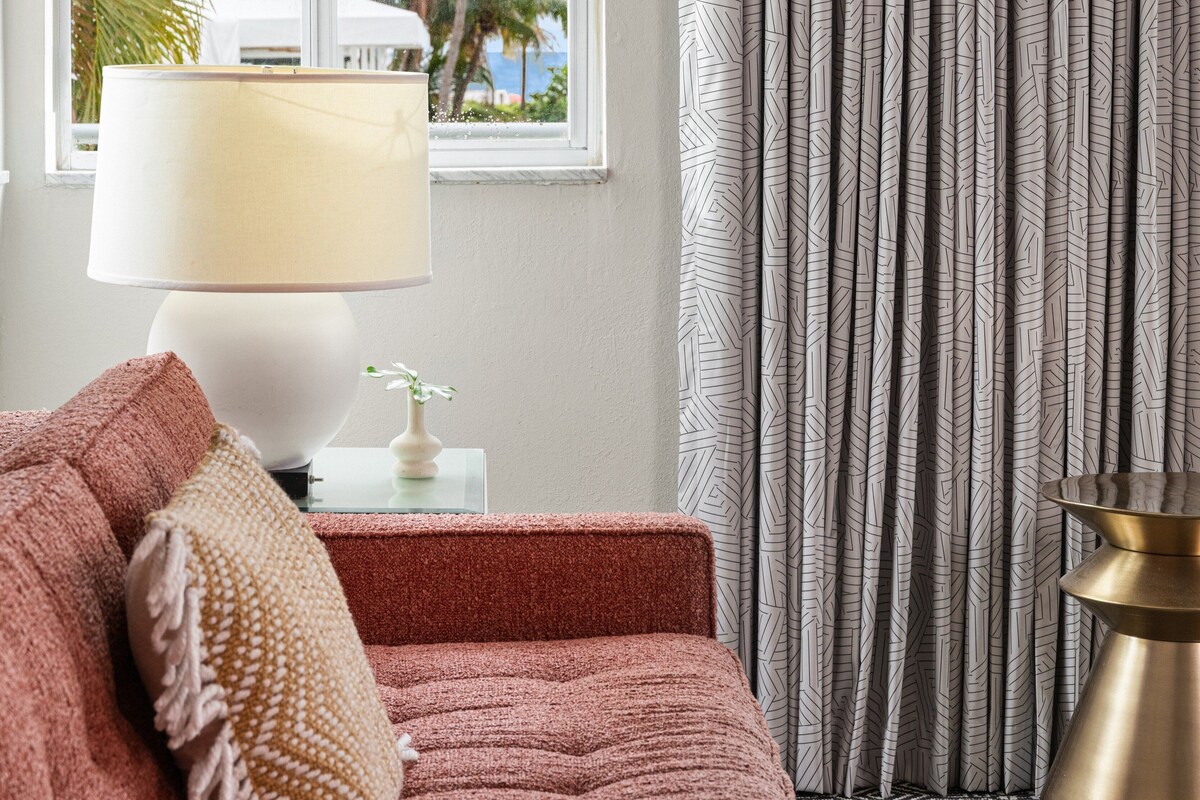 Frette Italian sheets, premium bedding, minibar, in-room safe