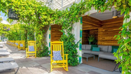 Kimpton Surfcomber Hotel, an IHG Hotel - Image 80