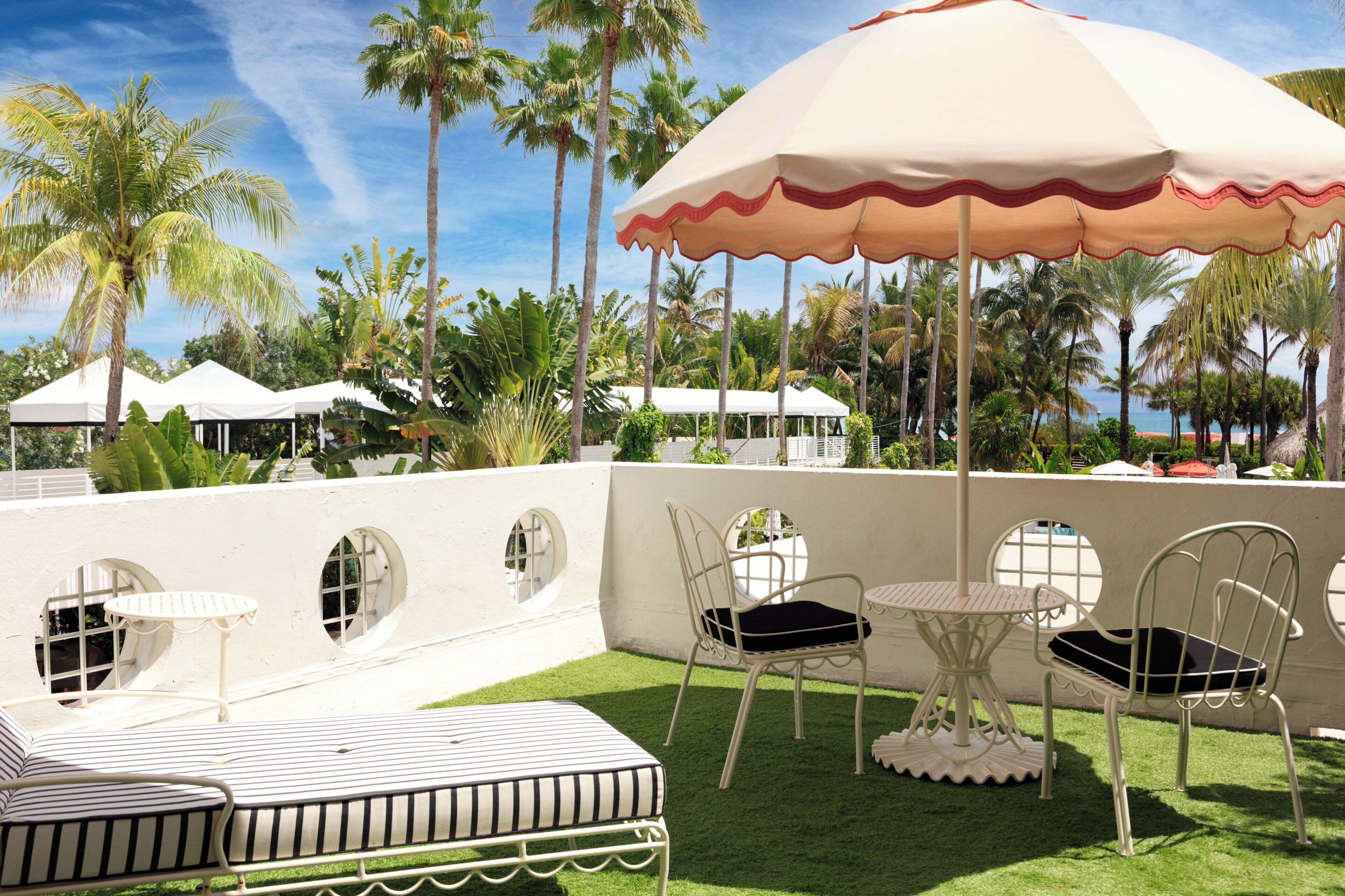 Habitación Premium, 1 cama King size, Terraza, frente al océano | Sábanas italianas Frette, ropa de cama de alta calidad y minibar 