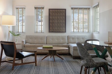 Kimpton Surfcomber Hotel, an IHG Hotel - Image 56