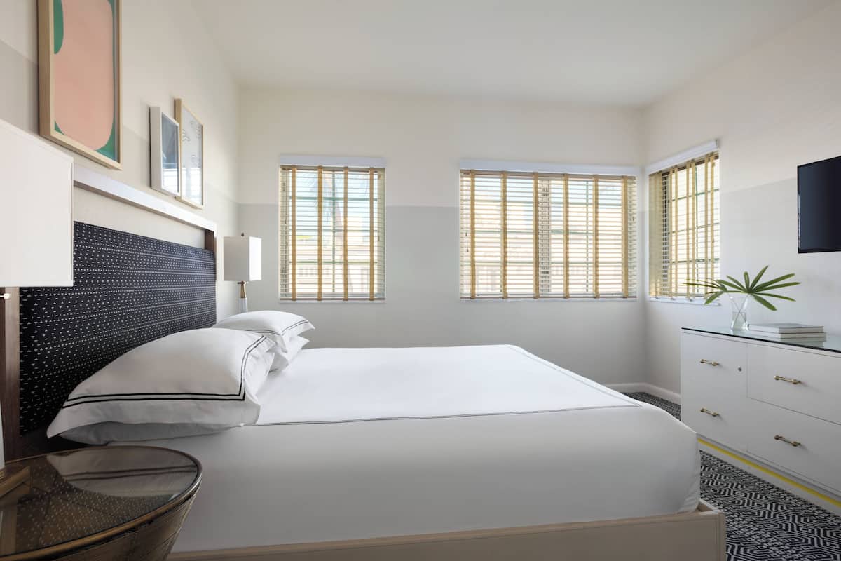 Habitación Premium, 1 cama King size, vista a la ciudad | 1 habitación, sábanas italianas Frette y ropa de cama de alta calidad