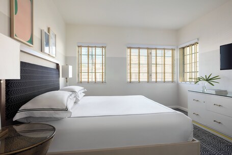 Kimpton Surfcomber Hotel, an IHG Hotel - Image 40