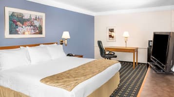 Premium bedding, in-room safe, desk, laptop workspace