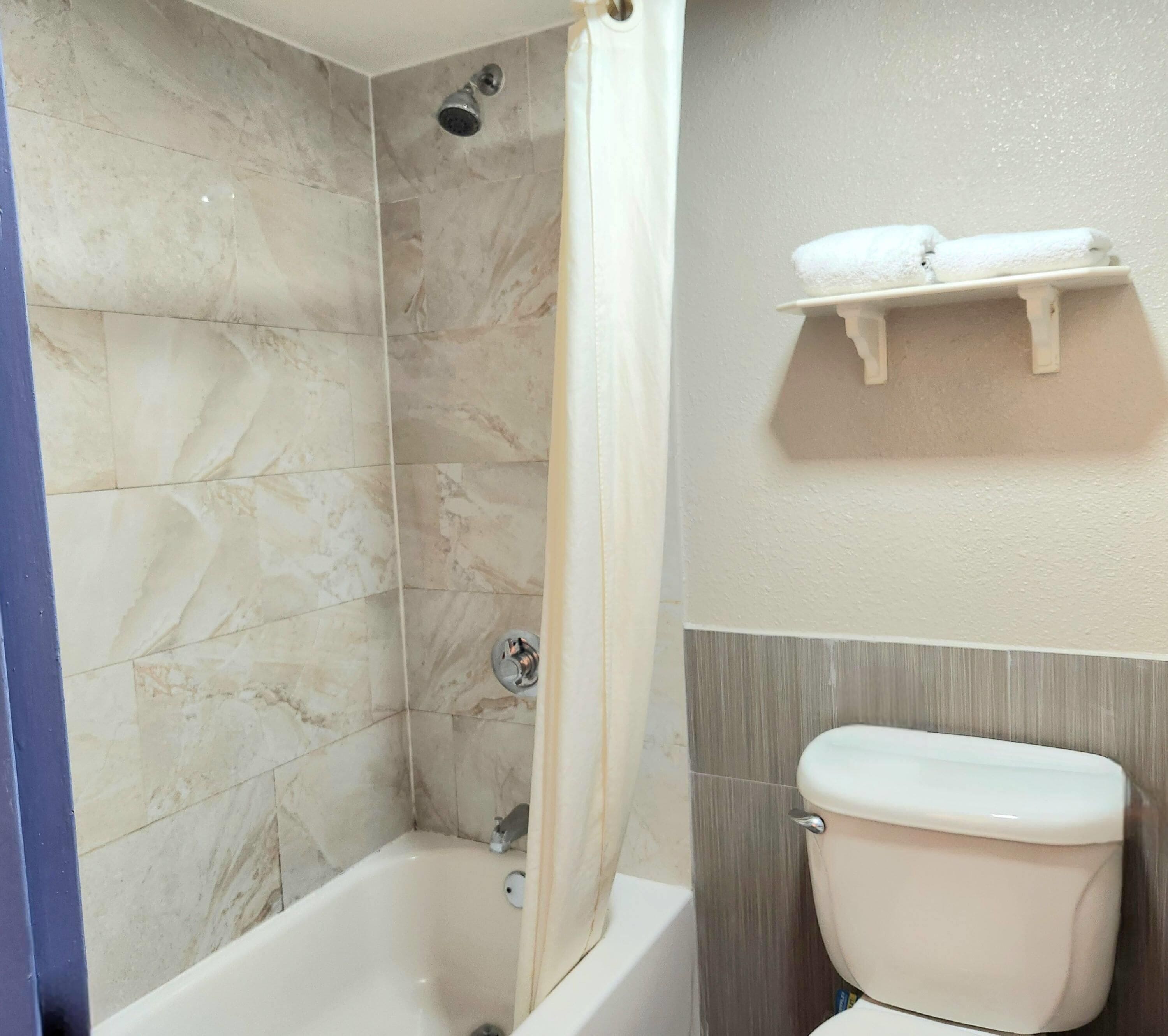 Photo - Days Inn by Wyndham Houston