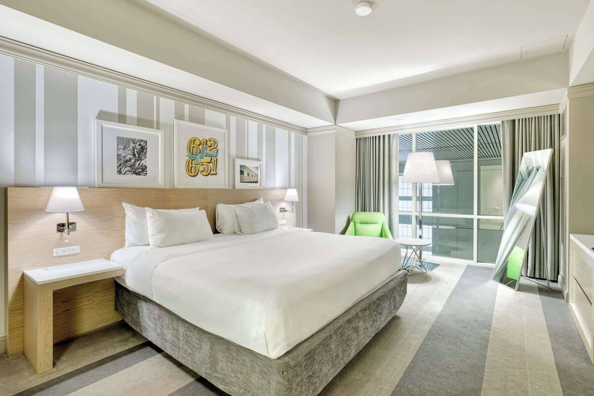 Egyptian cotton sheets, premium bedding, down duvets, in-room safe