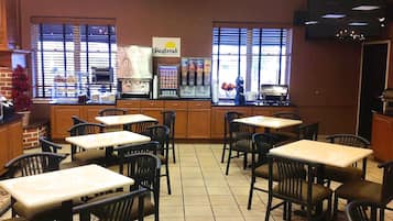 Free daily continental breakfast