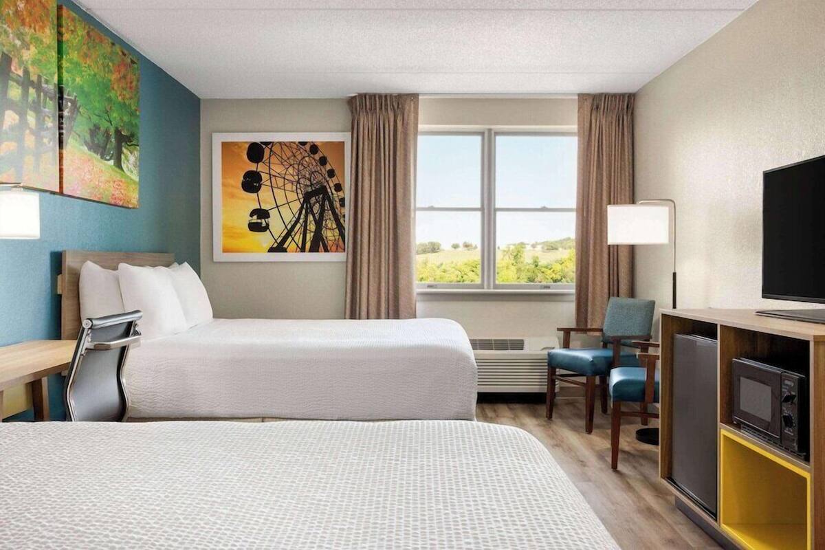 Premium bedding, pillowtop beds, in-room safe, desk