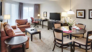 2 bedrooms, premium bedding, pillowtop beds, in-room safe