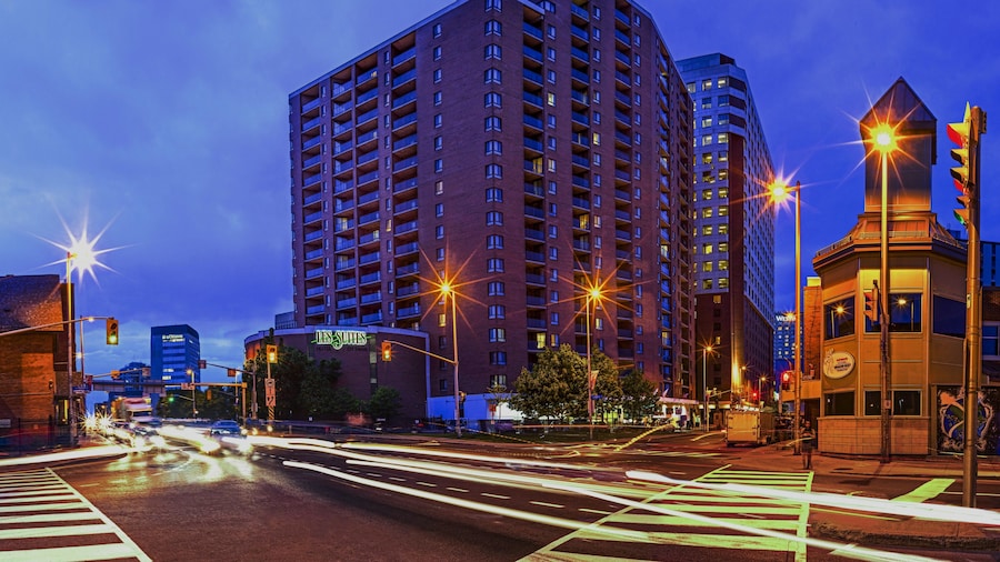 Les Suites Hotel Ottawa