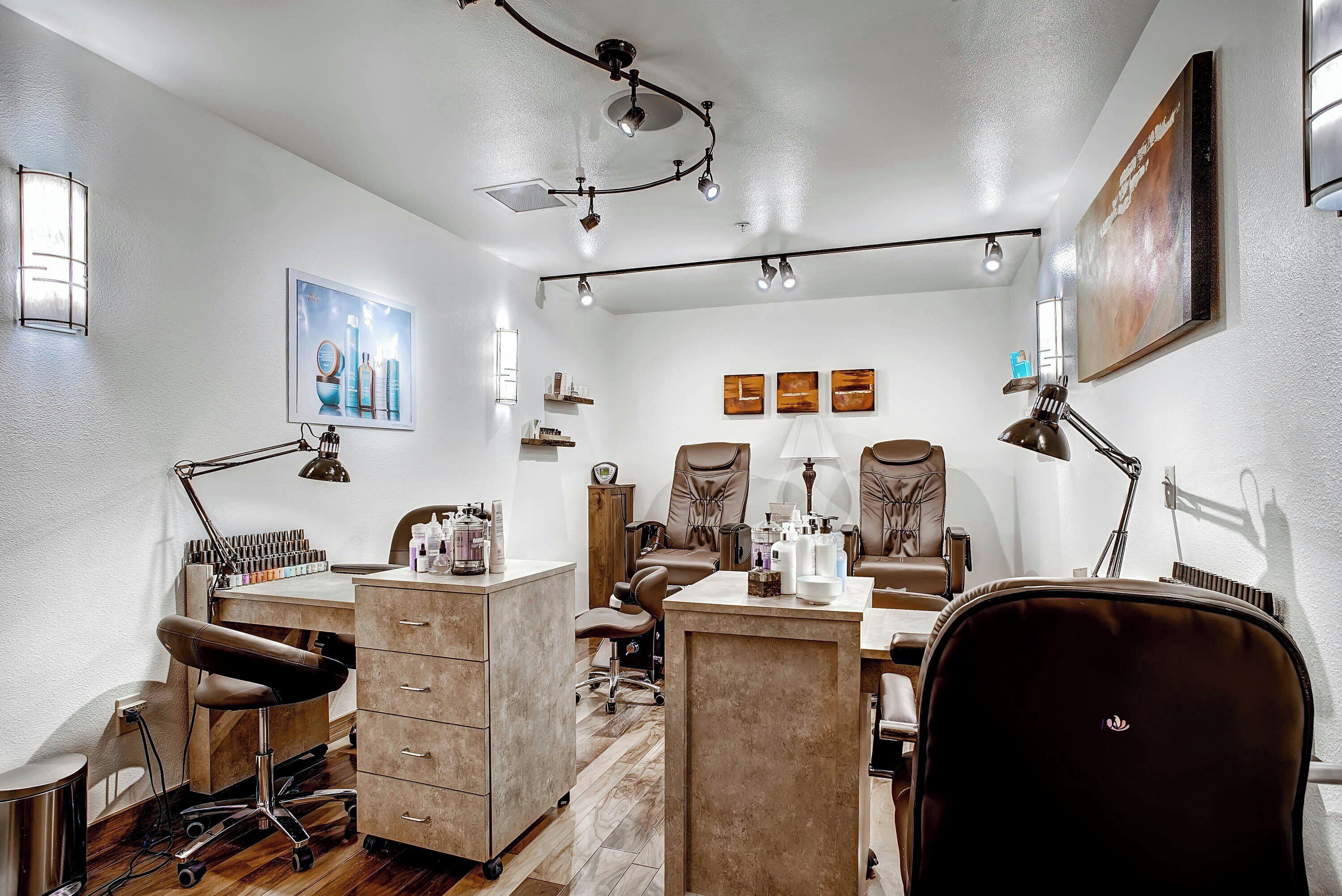 Salas de tratamientos para parejas, sauna, bañera de hidromasaje 