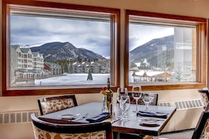 2 Restaurants, Frühstück