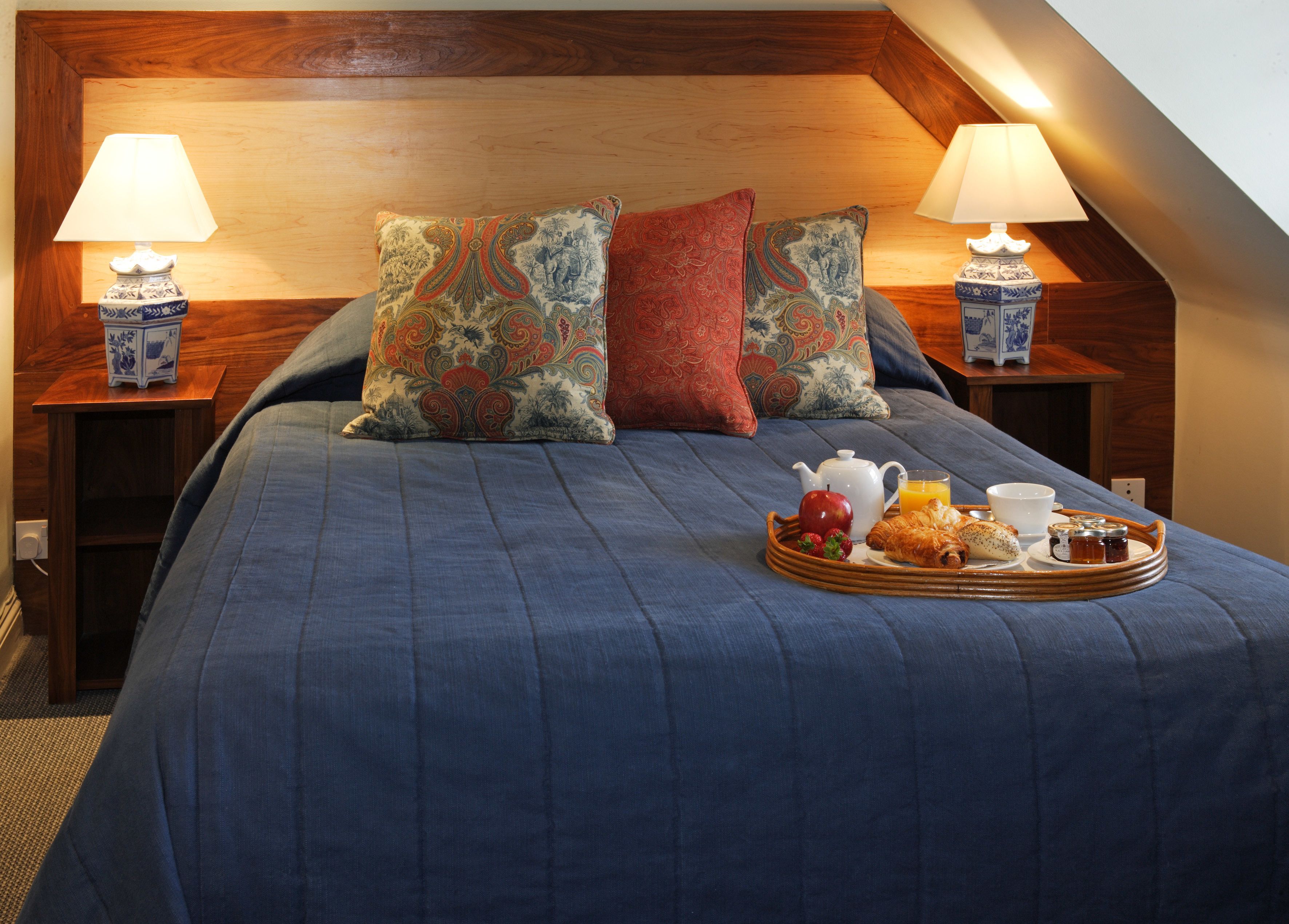 Photo - New Linden Hotel