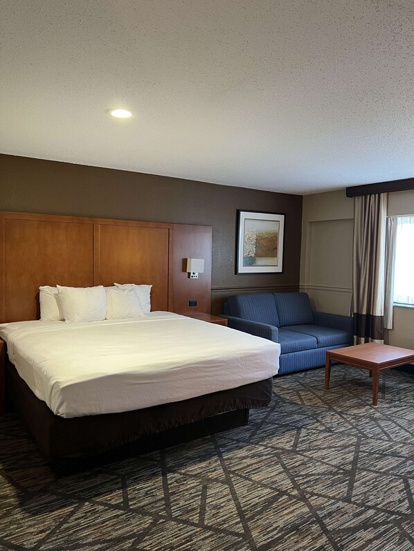 Escritorio y espacio para trabajar con laptop 