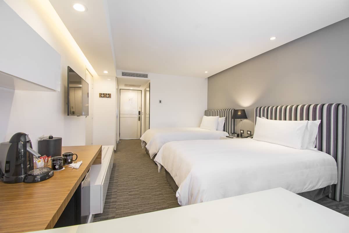 1 bedroom, in-room safe, desk, iron/ironing board