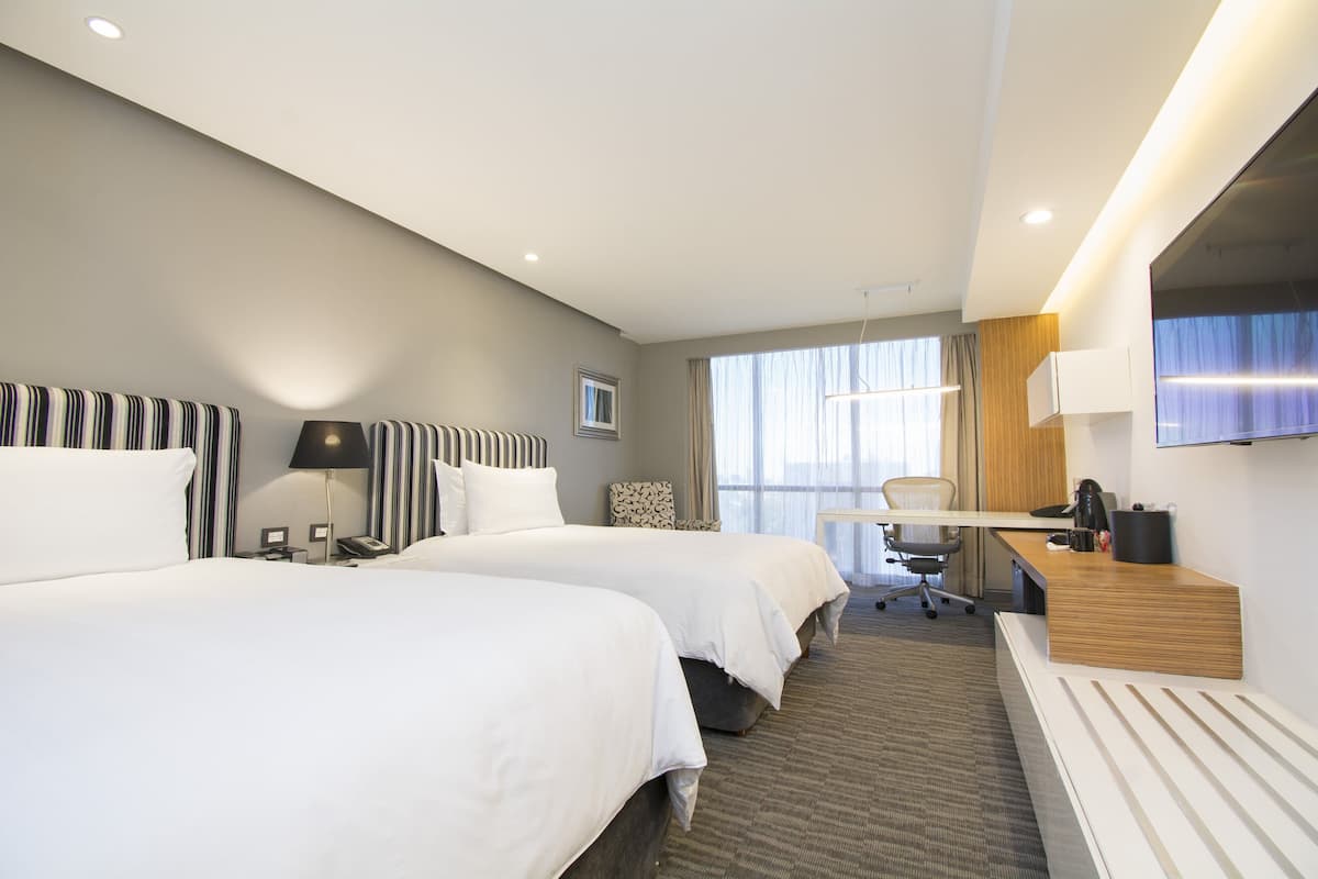 1 bedroom, in-room safe, desk, iron/ironing board