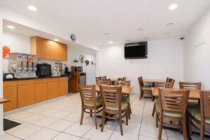Lobby sitting area - Knights Inn Gallup at 3208 W Hwy 66 (Gallup)
