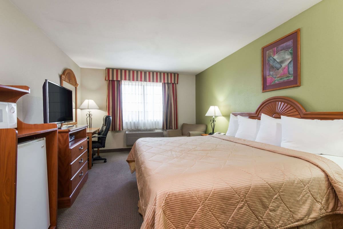 Desk, free WiFi, bed sheets