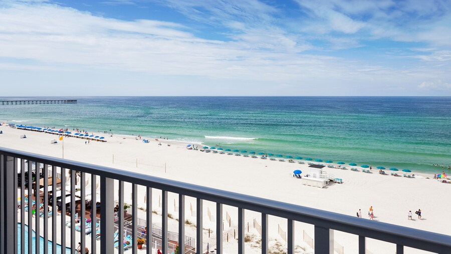 Holiday Inn Express & Suites Panama City Beach - Beachfront by IHG