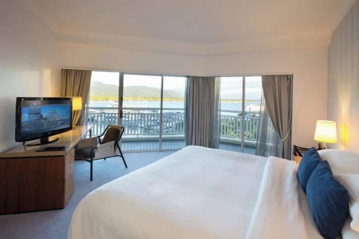 Lakens van Egyptisch katoen, luxe beddengoed, een kluis op de kamer