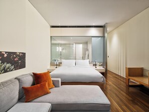 Horizon Club, Room, City View