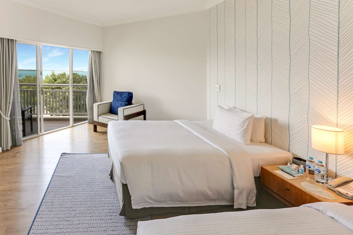 1 bedroom, Egyptian cotton sheets, premium bedding, minibar