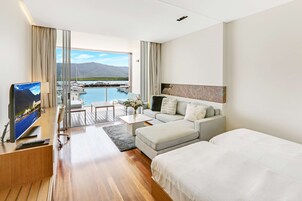 Horizon Club, Habitación, 2 camas individuales, vistas al puerto deportivo | Sábanas de algodón egipcio, ropa de cama de alta calidad, caja fuerte
