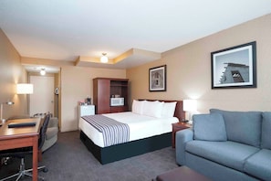 Standard Room, 1 King Bed | Desk, laptop workspace, iron/ironing board, free WiFi