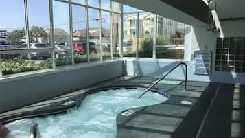 Bain à remous intérieur