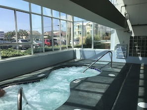 Baignoire à remous intérieure