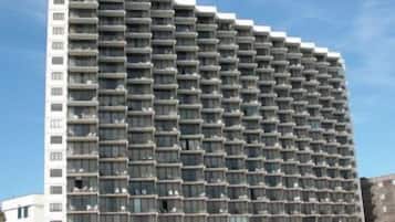 På stranden, strandbarer