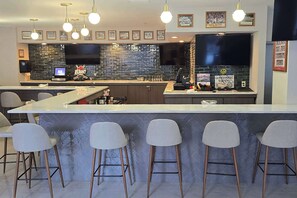 2 restaurants servant le petit déjeuner