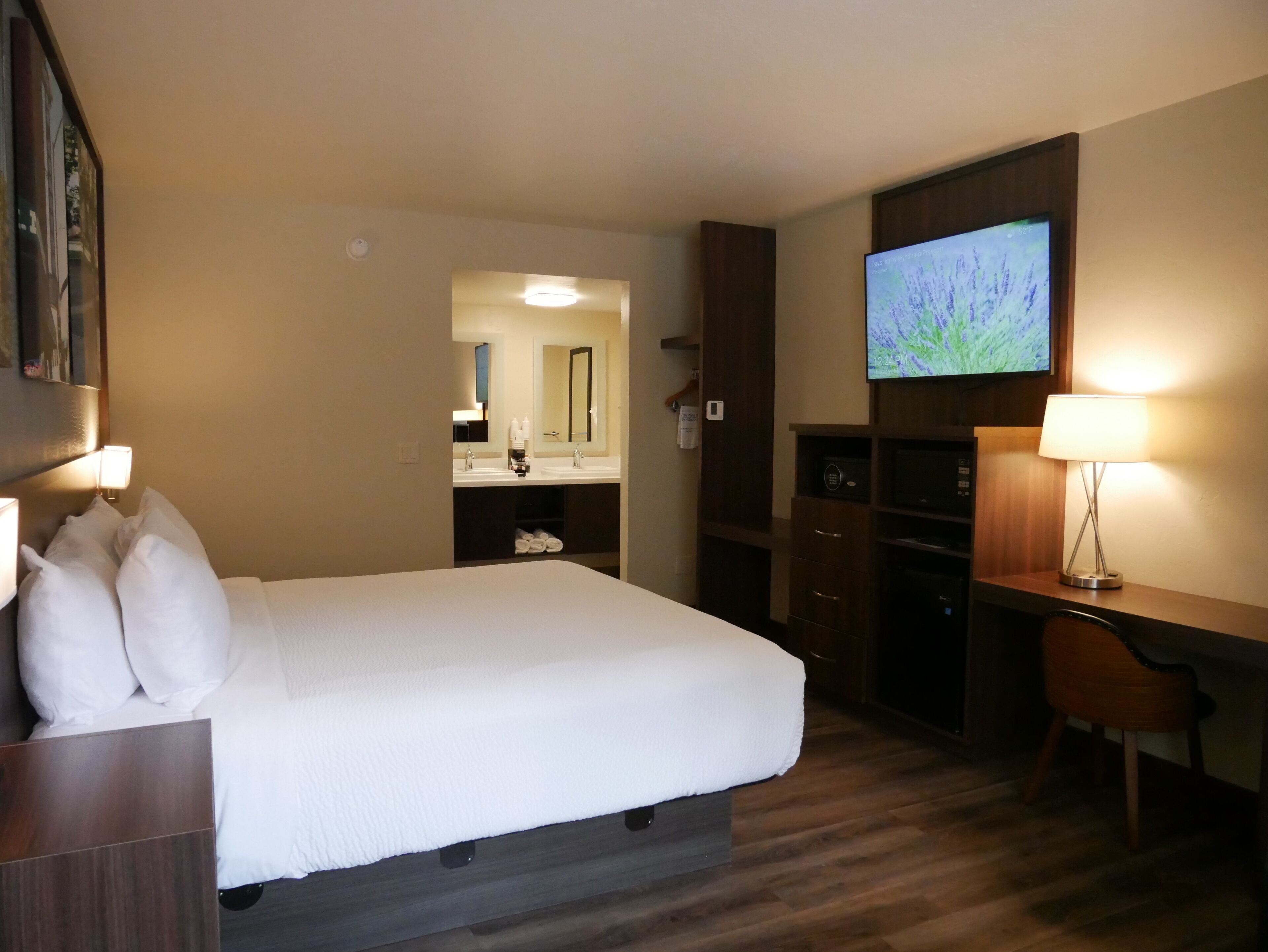 superior room, 1 king bed, non smoking | in-room safe, iron/ironing board, free wifi, bed sheets