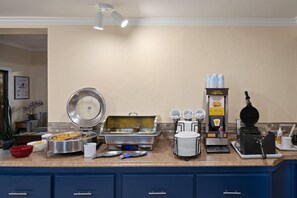 Free daily on-the-go breakfast  - Days Inn by Wyndham Prescott (Prescott)