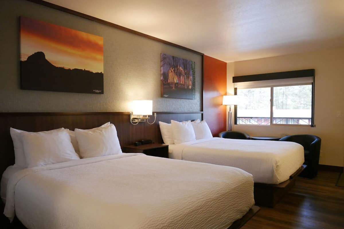 Coffres-forts dans les chambres, fer et planche Ă repasser