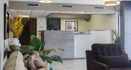 Marina Inn & Suites Chalmette - New Orleans