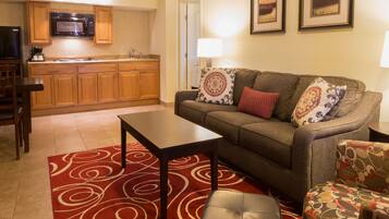 Escritorio, cortinas blackout y camas plegables/adicionales