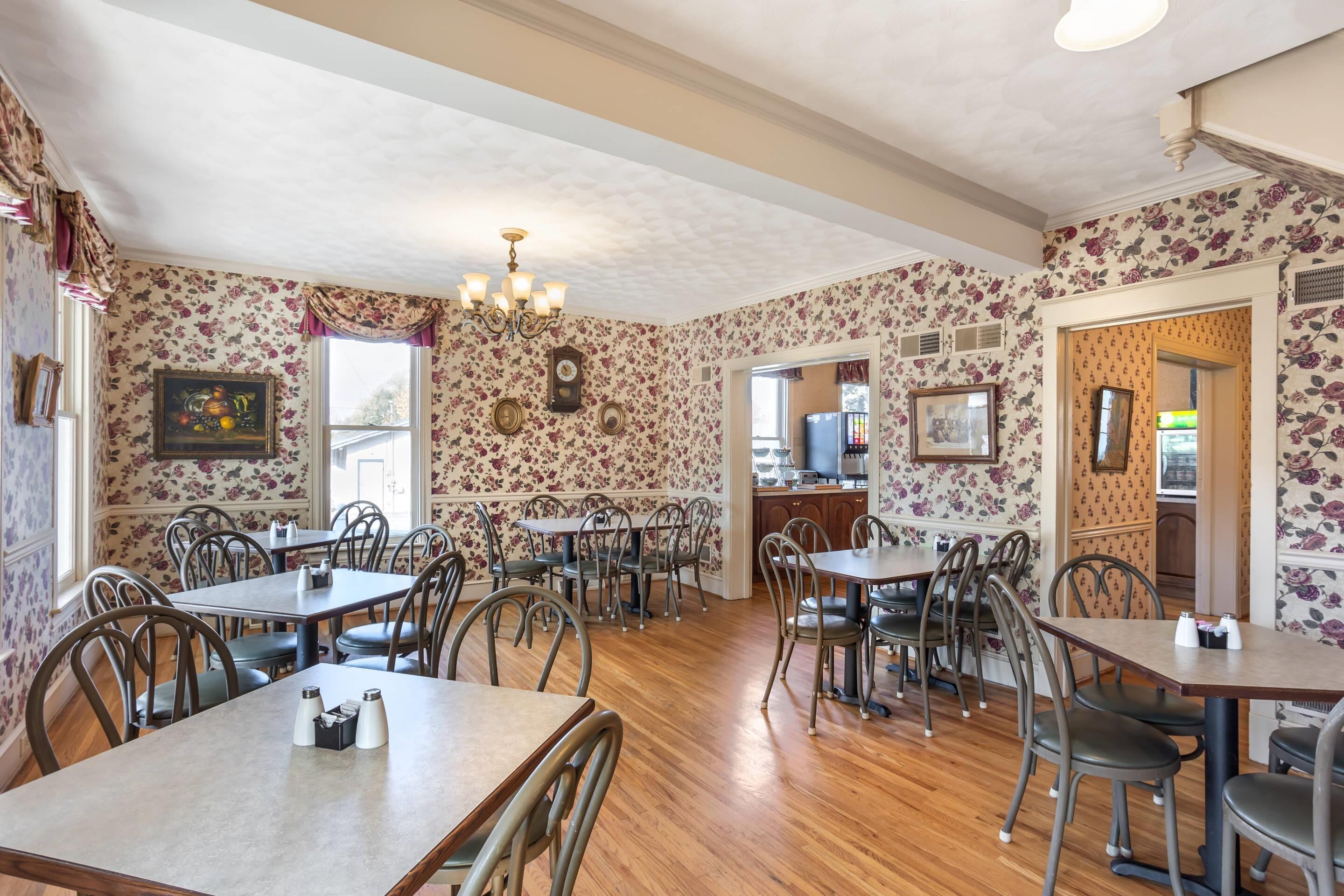 Bao gồm bữa sáng buffet hàng ngày 