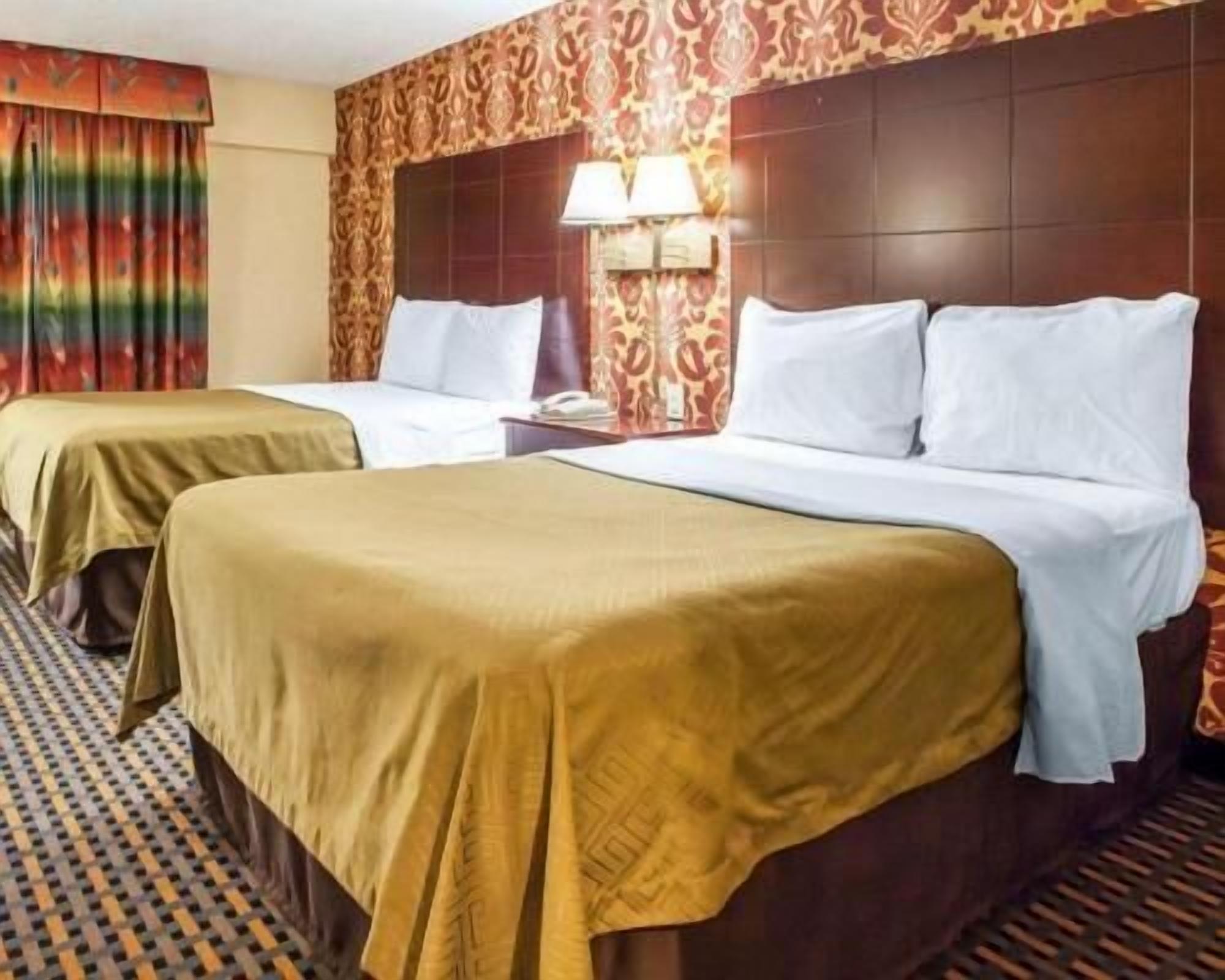 Desk, iron/ironing board, rollaway beds, free WiFi