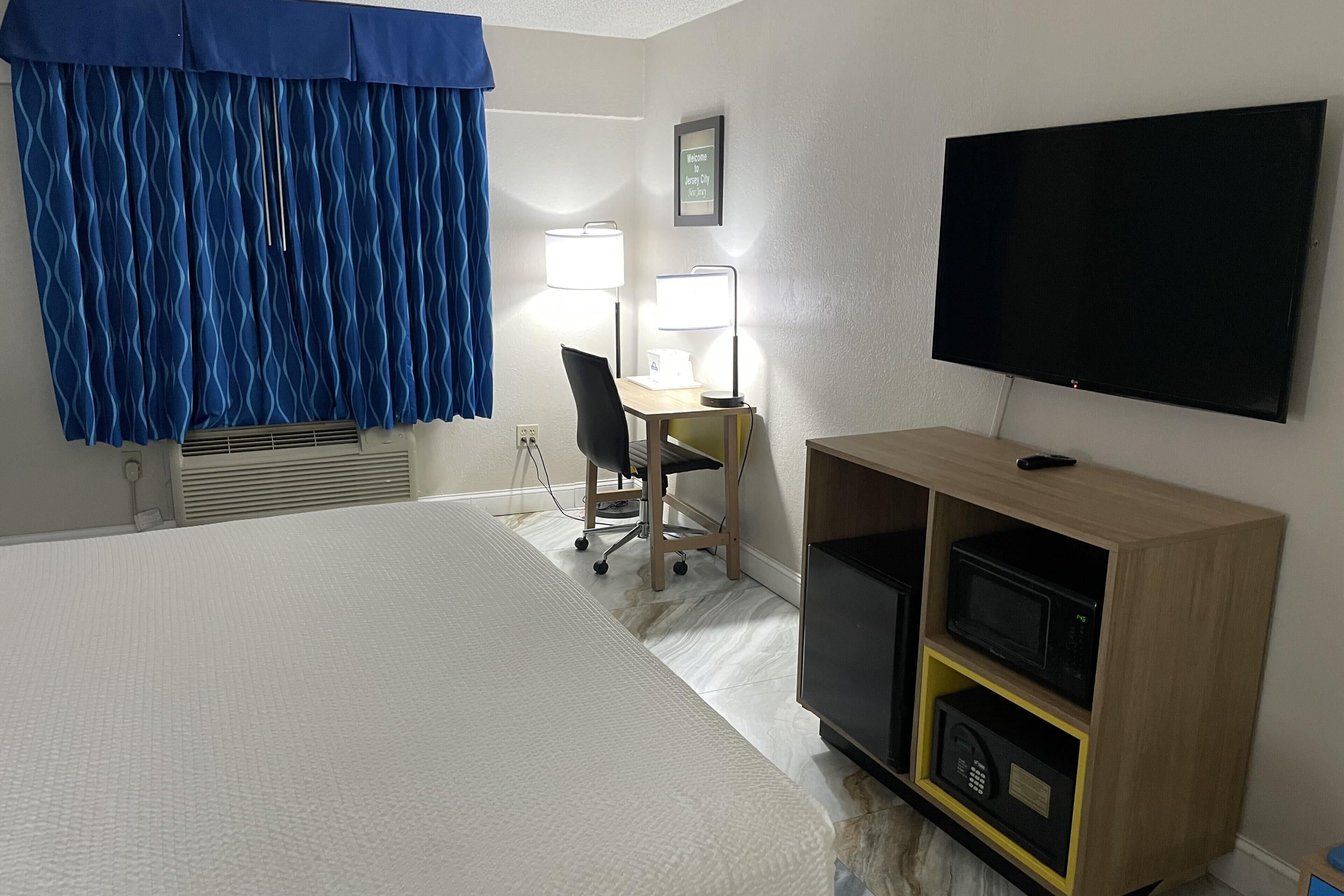 Photo - Days Inn by Wyndham Jersey City / NYC Area
