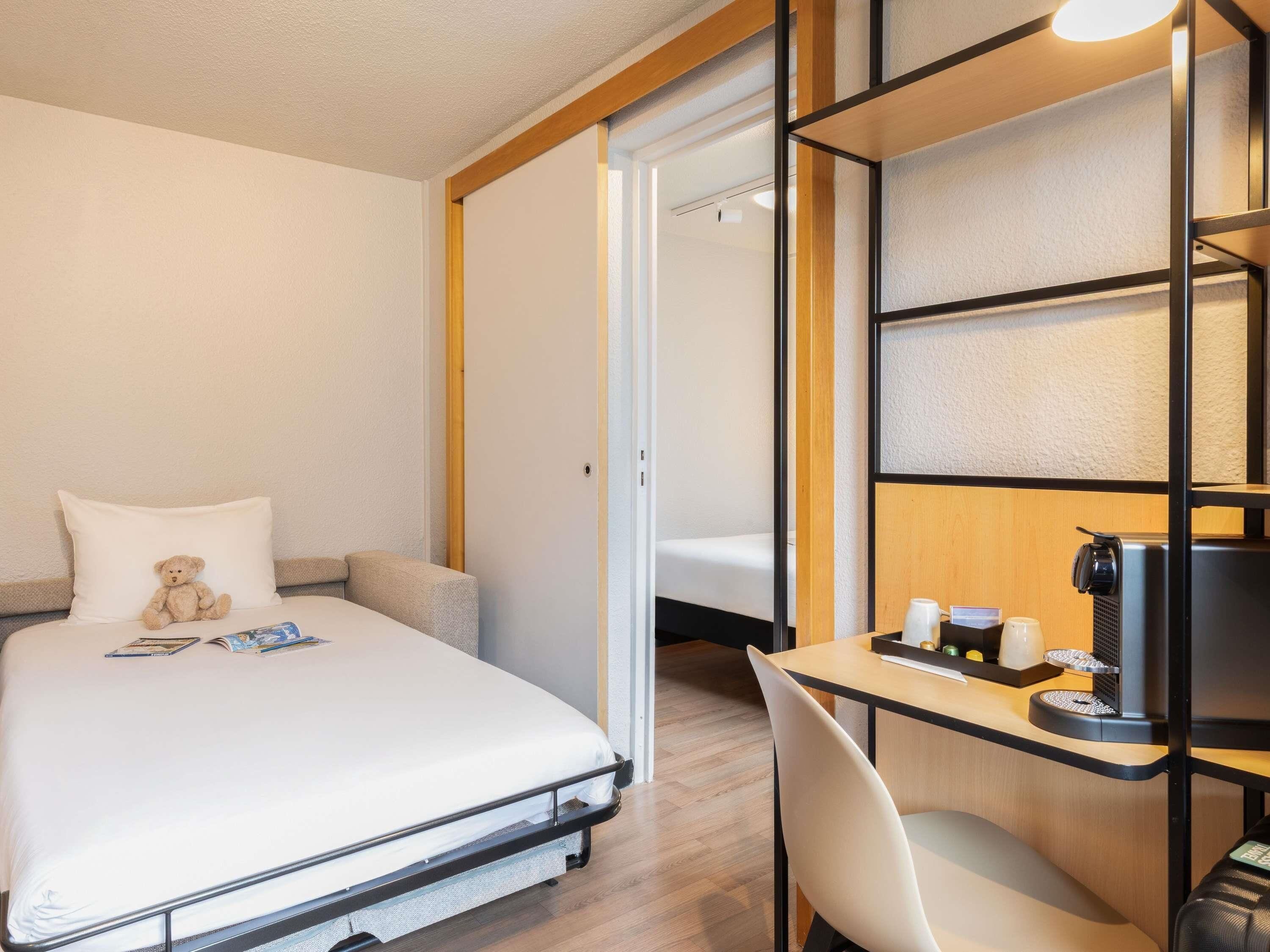 Chambre Supérieure, 1 lit double et 1 canapé-lit | Literie de qualité supérieure, coffres-forts dans les chambres, bureau