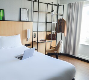 Premium bedding, in-room safe, desk, blackout curtains