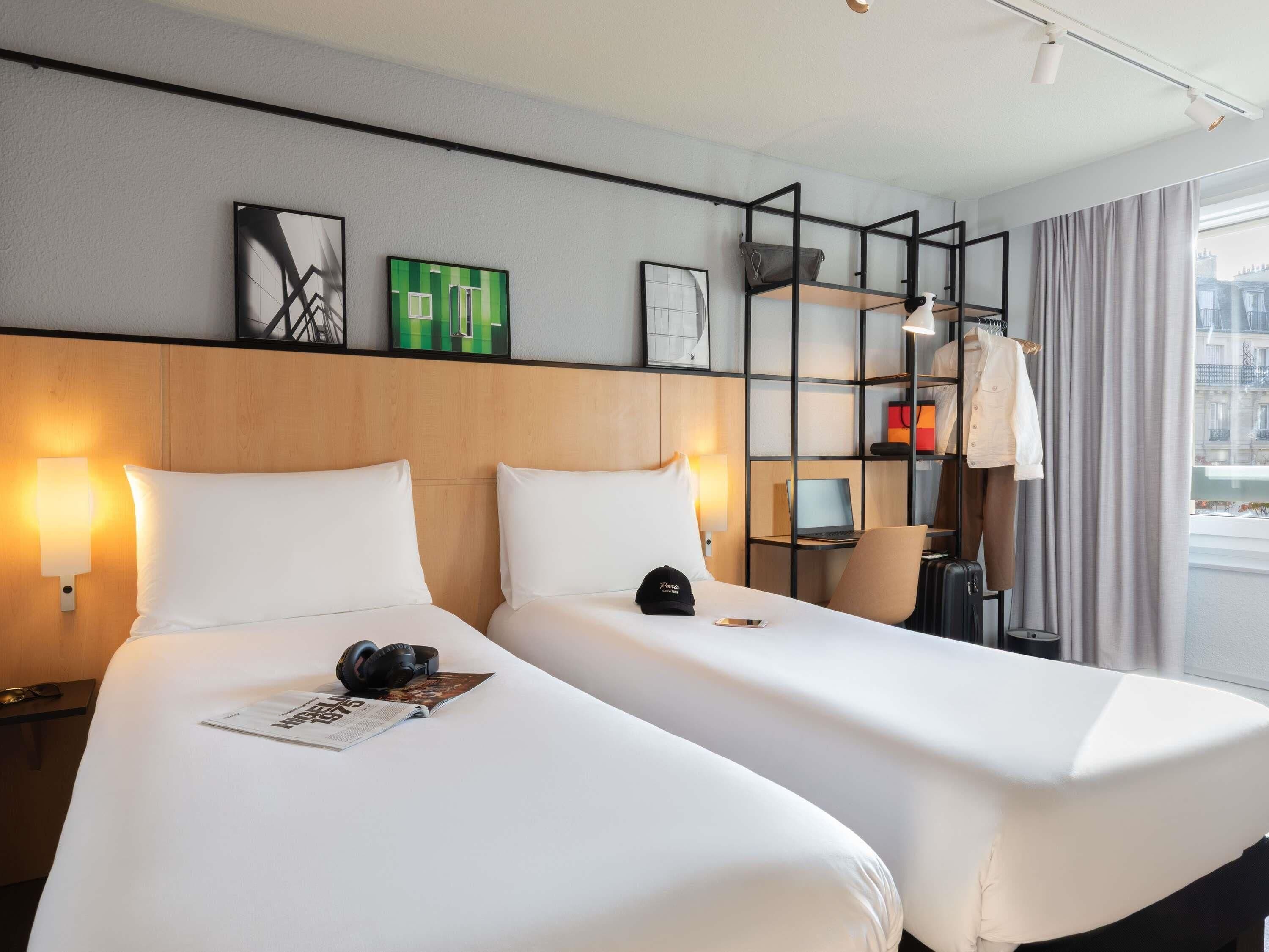 Premium bedding, in-room safe, desk, blackout drapes