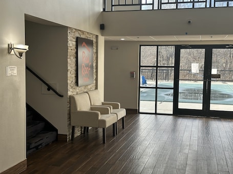 Lobby. Red Roof Inn & Suites Middleborough