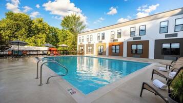 Seasonal outdoor pool
