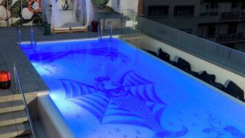 Rooftop pool