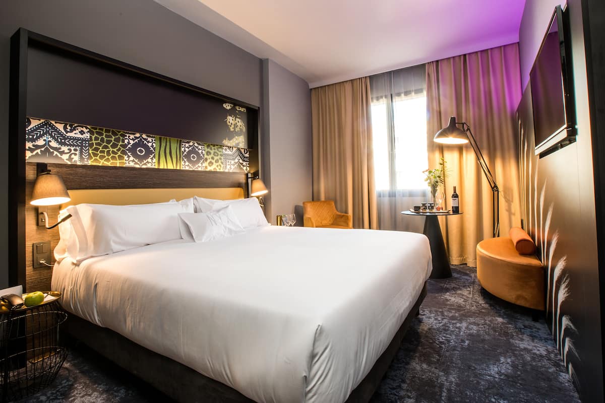 Minibar, in-room safe, desk, soundproofing