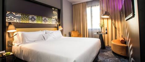 Kamar Comfort | Minibar, brankas, meja kerja, dan kedap suara