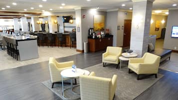 Área de estar no saguão