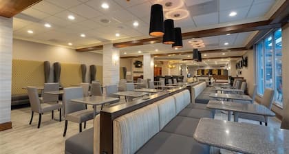 Cottonwood Airport & Expo Hotel Louisville