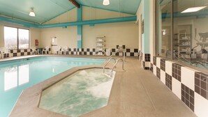 Indoor pool - Comfort Inn Ebensburg (Ebensburg)